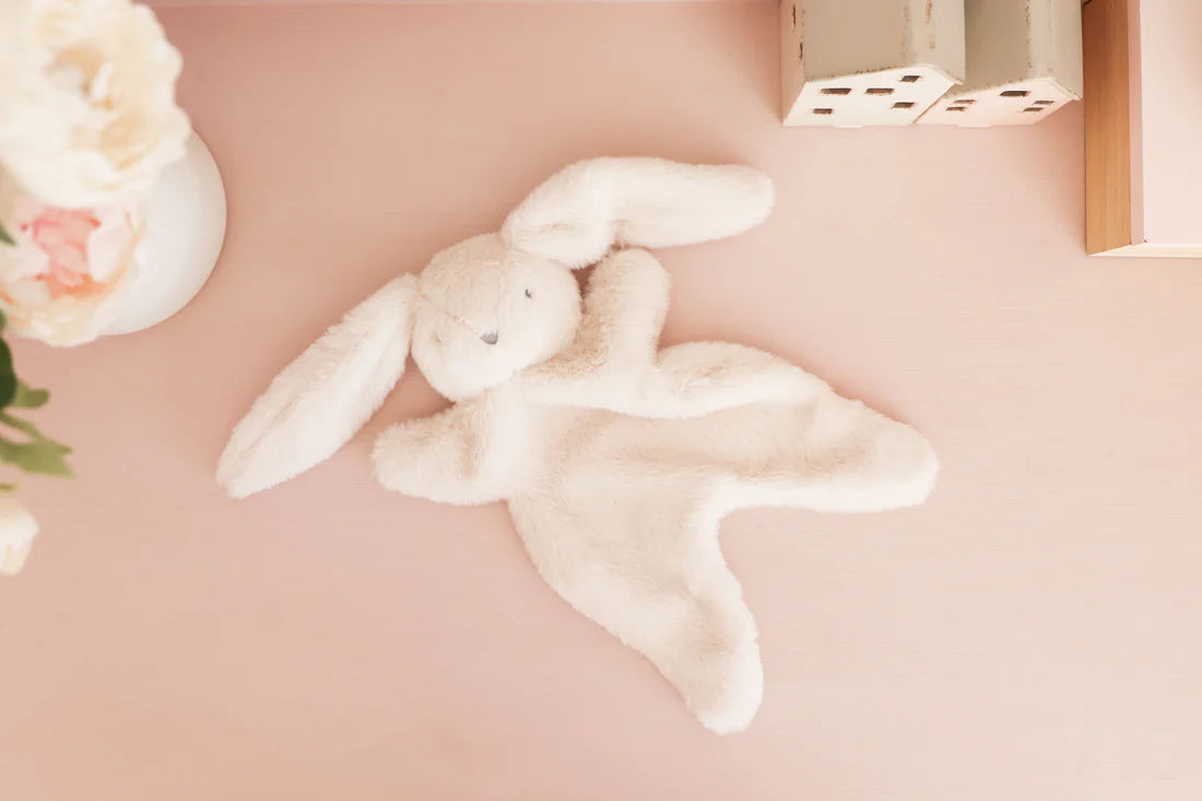 Darcey Bunny Comforter Ivory