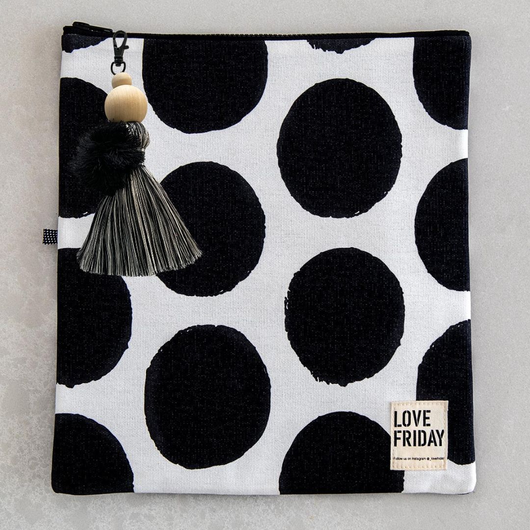 Sydney With Pom Pom Black