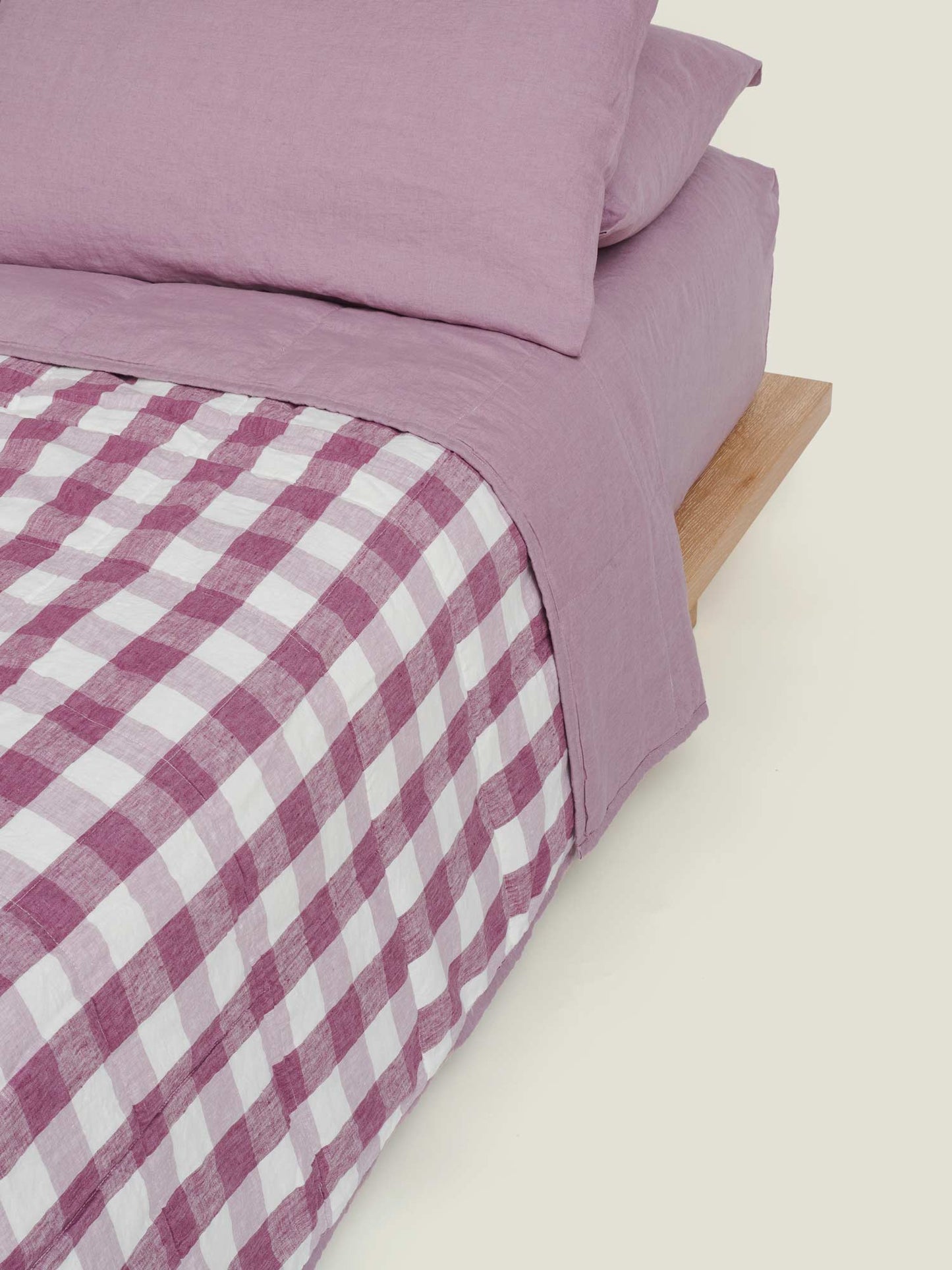 Double Sided Quilt in Violet and Lavender Check